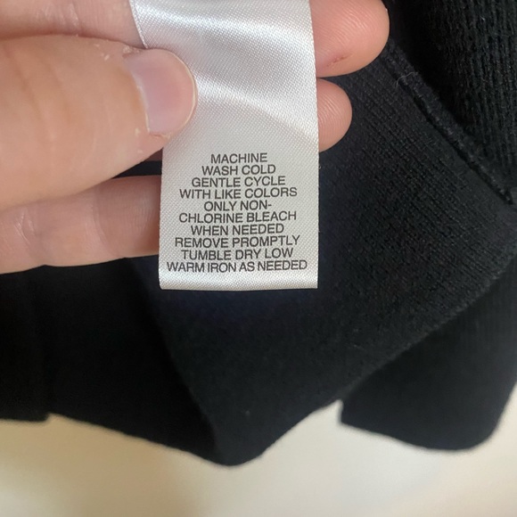 4/25$ SPRING + MERCER Women’s Medium Black V Neck 3/4 Sleeve Knit Cardigan - Picture 4 of 4